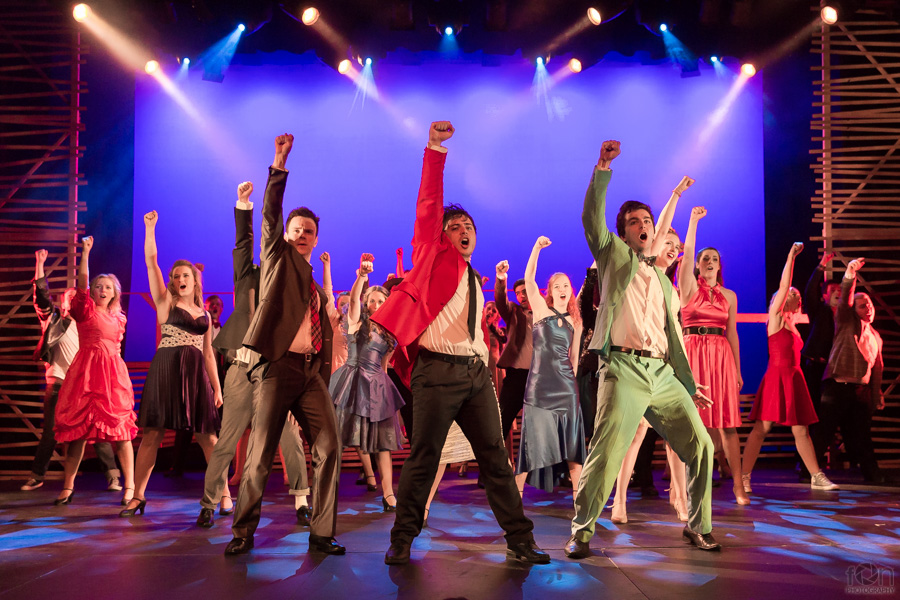 The entire cast in the Footloose Megamix.